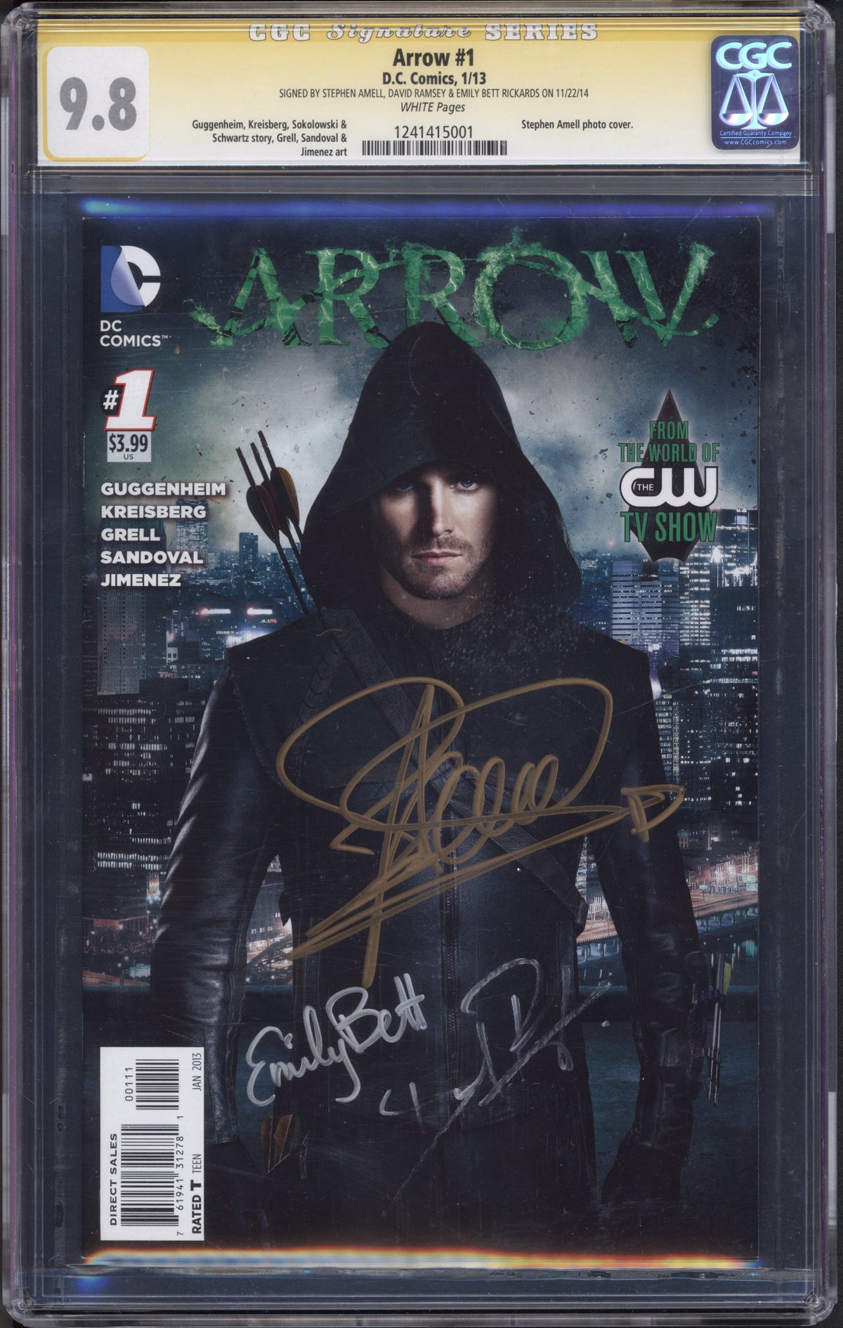 VIM_grade_cgc-9-8-signed-by-stephen-amell-david-ramsey-and-emily-bett-ricards-1241415001