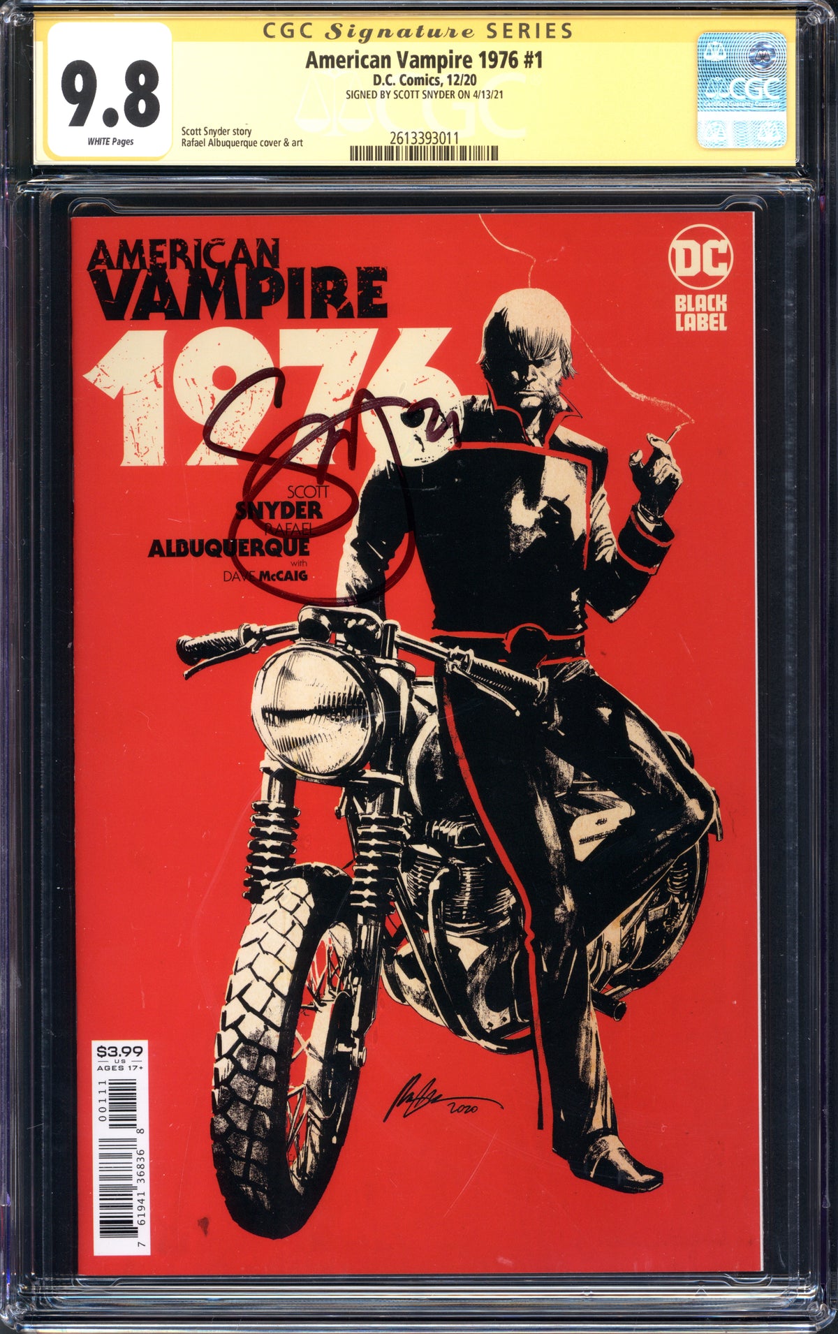 VIM_grade_cgc-9-8-signed-by-scott-snyder-2613393011